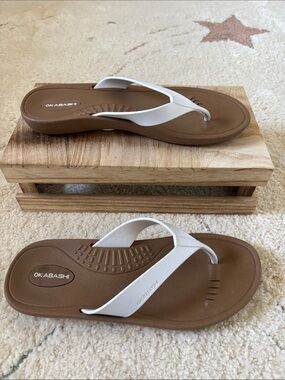Okabashi White and Toffee “Breeze” Flip Flops